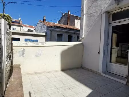 t1 + terrasse – toulon – quartier saint roch