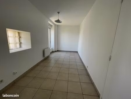 studio 1 pièce 19 m²