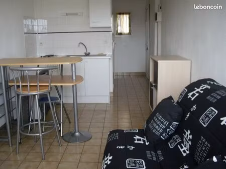 studio meublé pour étudiant(e)