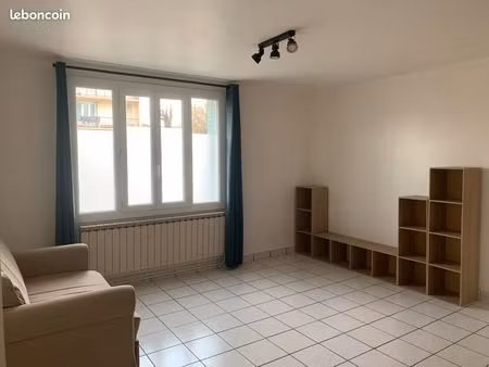 appartement t3 à villeurbanne feyssine