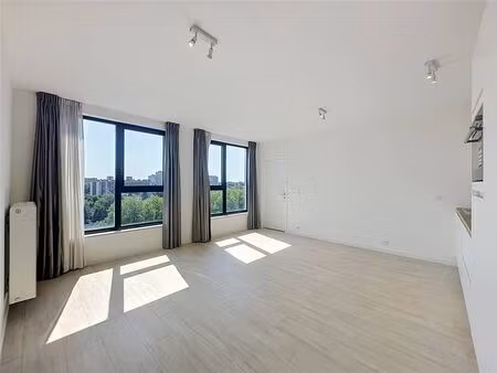 appartement à louer à rue de genève 4 evere (vbe37611)