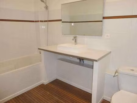 location appartement 3 pièces à dieppe (76200) : à louer 3 pièces / 64m² dieppe