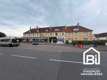location bureaux et commerces à ouistreham (14150) : à louer / 35m² ouistreham