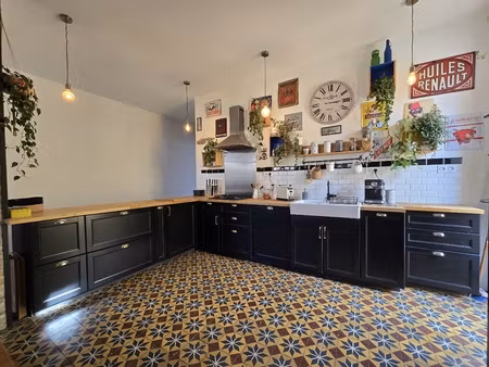 maison 7 pièces - 200 m²