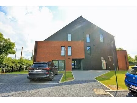 appartement à louer avec 2 chambres   strée (vbe37634)