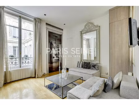 ** av foch** luxueux 2 pièces meublé ** immeuble avec conciergerie et gardien**