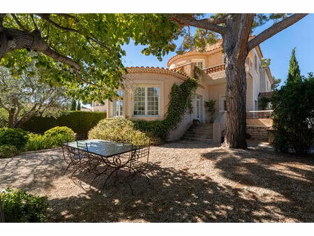 a louer - villa familiale d'exception à louer meublée au coeur de carry-le-rouet 13620
