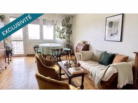 appartement de 54 m2 avec balcon   quartier l' abbaye à poissy