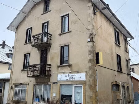 /combles amenageables pontarlier centre avec 2 garages fermes/