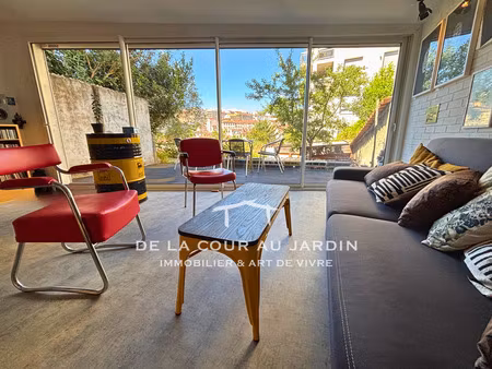 maison d'architecte  à caluire  avec jardin et atelier d'artiste