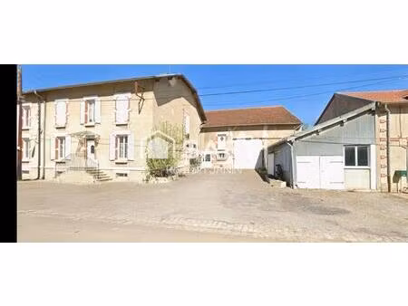 corps de ferme de caractère avec 300 m² de dépendances