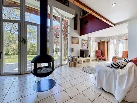maison d’architecte 173 m² – 4 chambres – jardin paysagé et luminosité