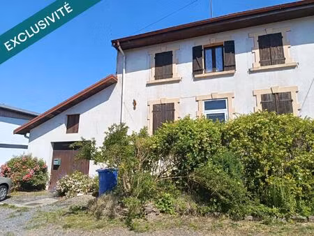 plus de 318 m² habitables au total