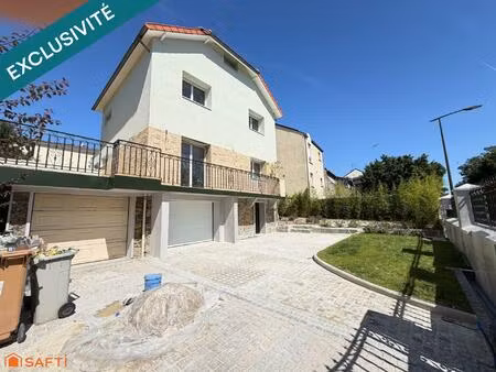 maison neuve avec des materieux de luxe