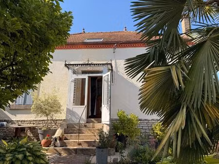 maison ancienne de 148 m2  2 ch  bureau  garage et jardin