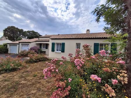 maison 3 chambres à l aiguillon sur vie