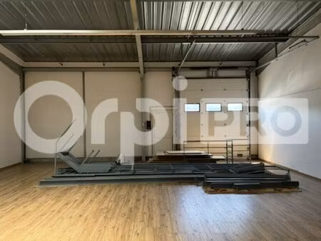 location bureaux 225 m²
