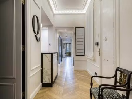 location bureaux 220 m²
