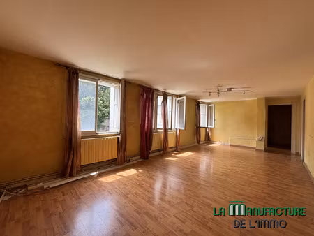 appartement t4 + garage a rafraichir