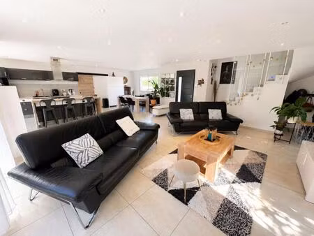 magnifique villa familiale de 150 m² avec piscine – mauguio ( 4 chambres )