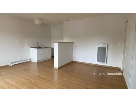 appartement 2 pièces 49 m² à louer civray 86400 ? | era immobilier