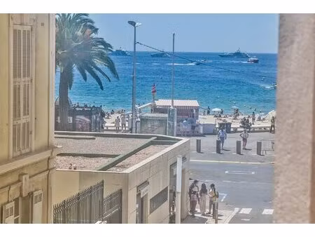 cannes banane – grand studio meublé avec balcon et vue mer à 30 m de la croisette