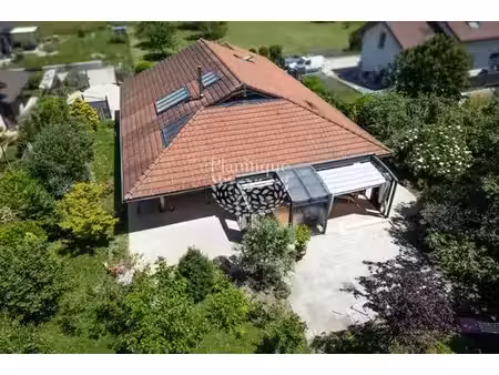 prestigieuse maison en vente cervens  auvergne-rhône-alpes