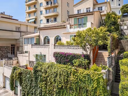 nice - bas cimiez - maison 170m² avec 4 chambres  terrasses et garage