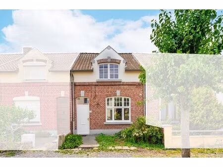 huis te huur in mons met 2 slaapkamers