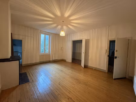 location appartement 2 pièces 67m² castelnaudary 11400