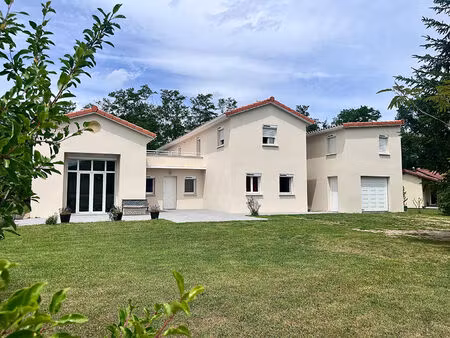 achat maison 6 pièces 232m² orleat 63190
