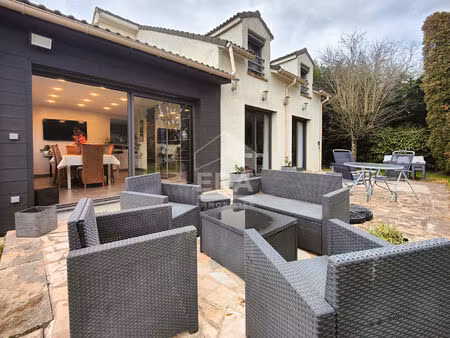 maison 8 pièces 161 m² à vendre / acheter saint-nom-la-bretèche 78860 ? | era immobilier