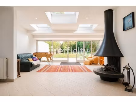 maison 6 pièces - 148 m²
