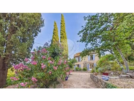 maison à le plan de la tour