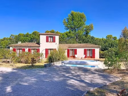 au thoronet villa 5 pièce(s) de 114 m2  3 chambres  terrain de 1500m²  garage  piscine