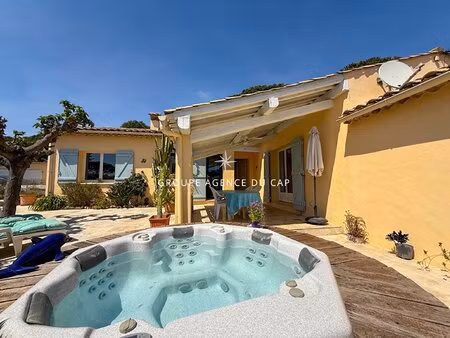 villa de plain pied avec jacuzzi  à sainte-maxime proche des commerces