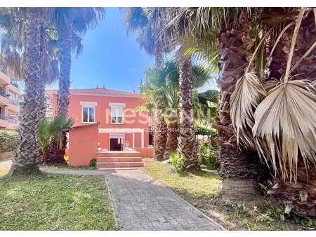 proximite du centre ville - villa avec jardin - 4 - 5 chambres