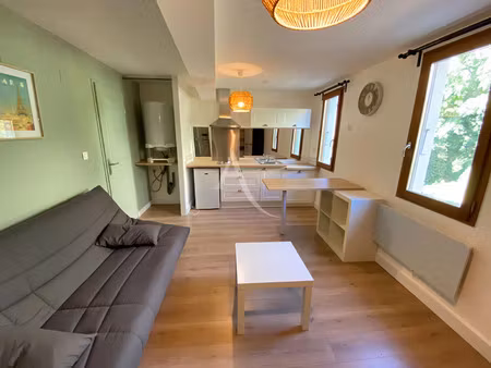 location appartement 1 pièce 20 m² à castelnaudary (11400)