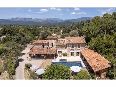 mas en pierre rénové avec appartement indépendant village à pied - montauroux