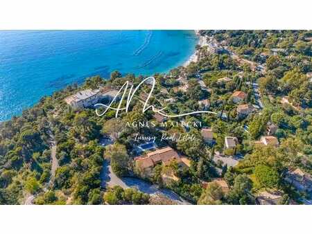 bas rayol canadel proche du mythique hotel bailli de suffren