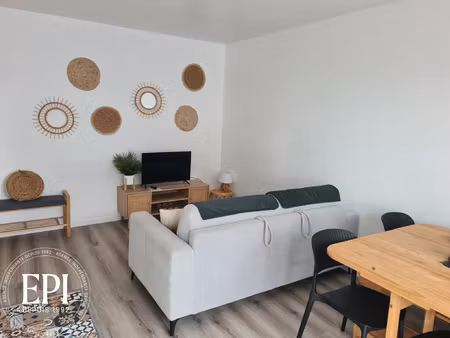 charmant appartement t1 meublé avec vue sur les pyrénées