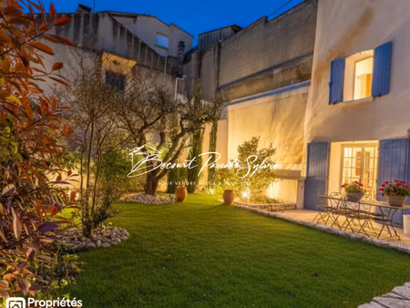 achat maison 8 pièces 187m² st saturnin les avignon 84450