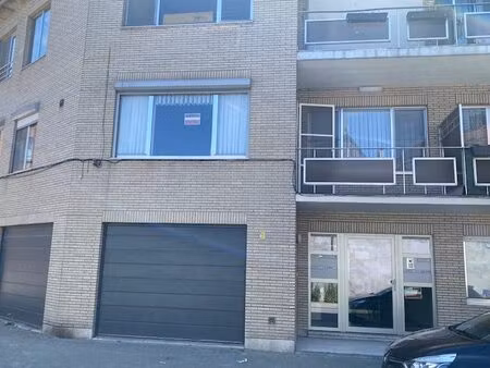 appartement te koop in sint-niklaas met 1 slaapkamer