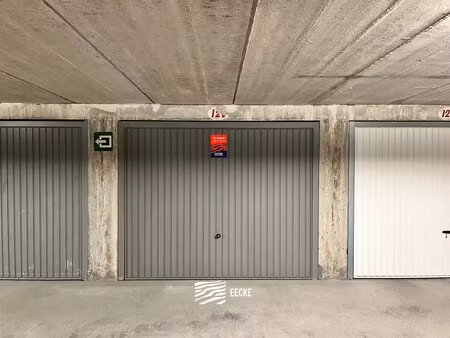 parking - gesloten garagebox