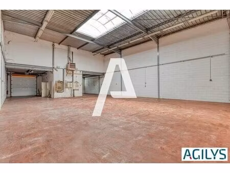 location local d’activités villejuif 94800 426m²