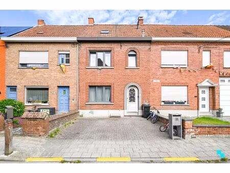 op te frissen starterswoning in harelbeke