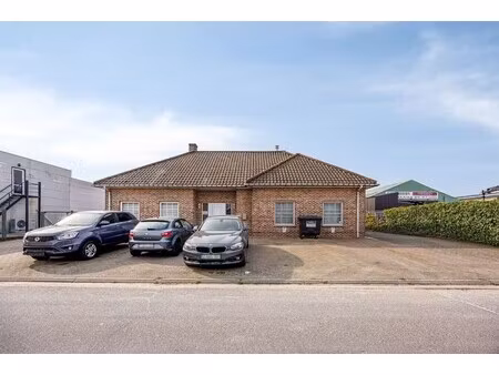 gemend gebouw : woning  loft/kantoor en loods met bureau te koop