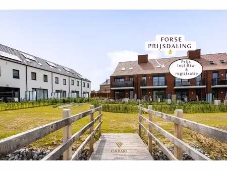 volledig afgewerkte nieuwbouwwoning tot in de zolderkamer