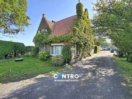 woning met opslagruimte (313m2) op 3.196m2 grond te lissewege!