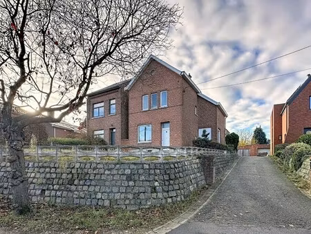 ruime woning met tuin  terras  garage en 4 slaapkamers te kessel-lo!